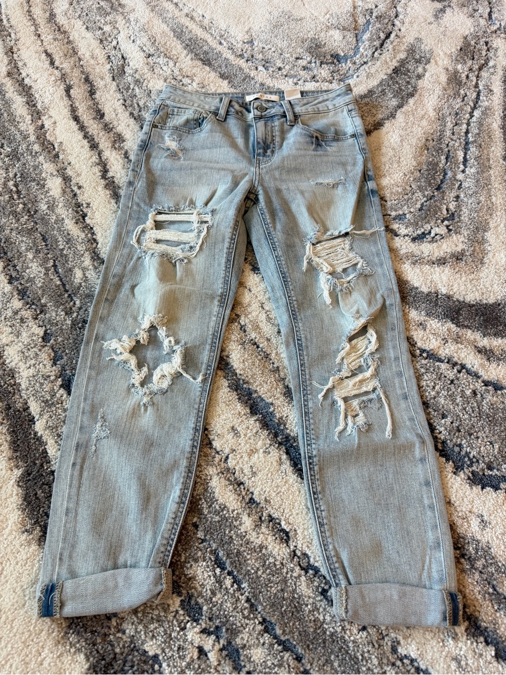eunina Light Blue Distressed Straight-Leg Jeans